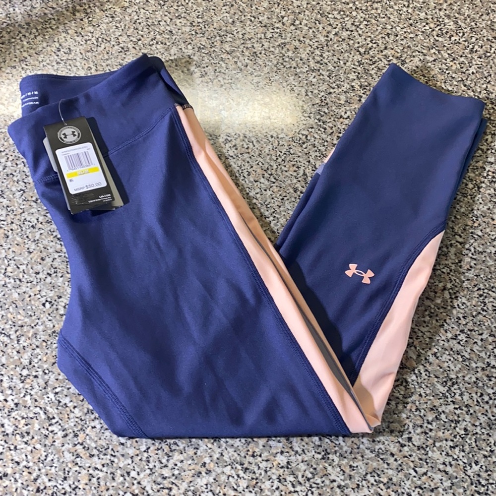 Women’s under armor Heatgear leggings size medium